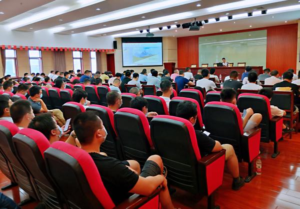 上海海事局举办“我和船员有个约会”线下活动 (2).jpg